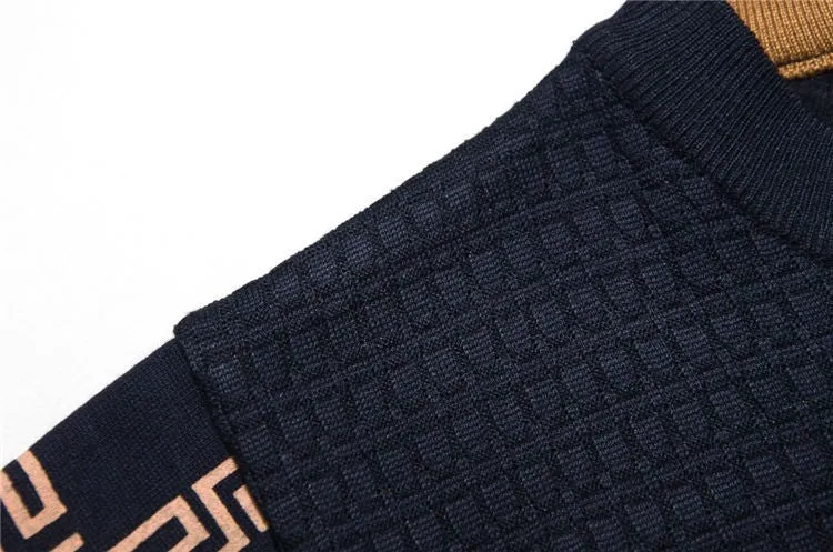Man's Long Sleeve O-Neck Sweater
